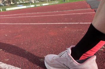Jahresrueckblick Läufer TSV - Fuß auf Laufbahn